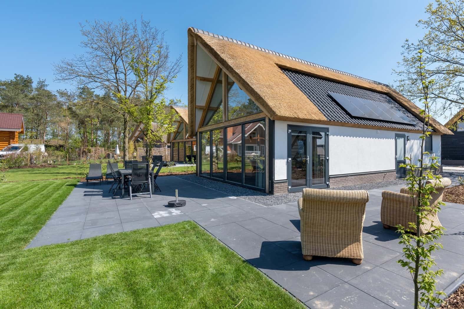 Farm Lodge 669